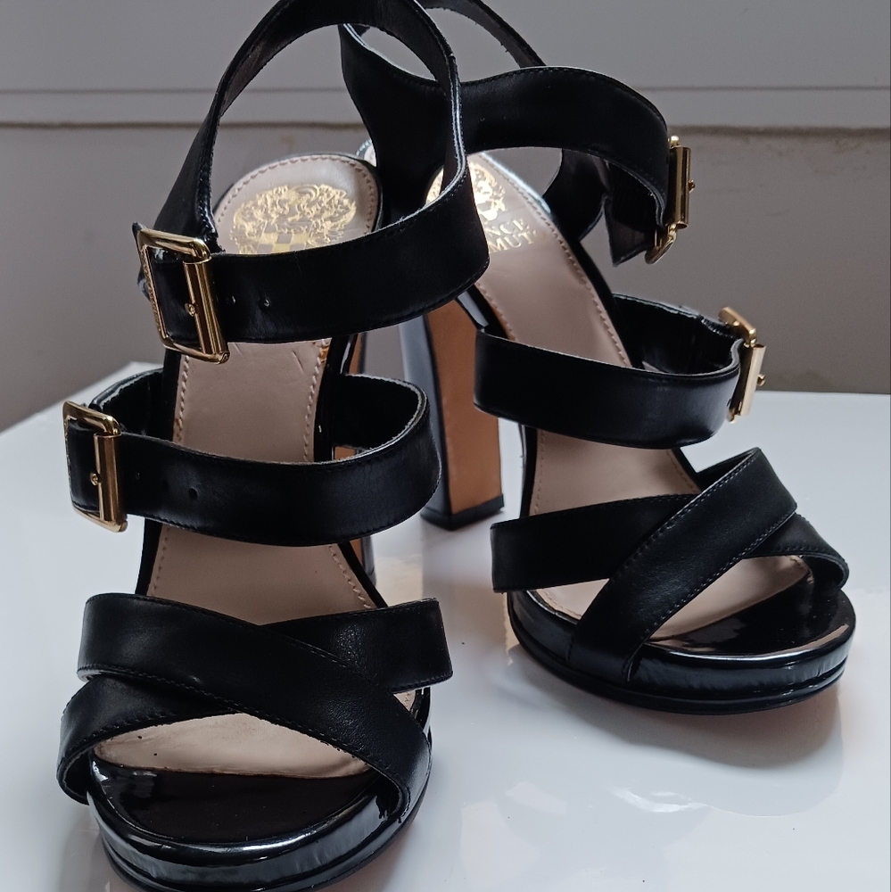 Vince Camuto size 7 black sandal